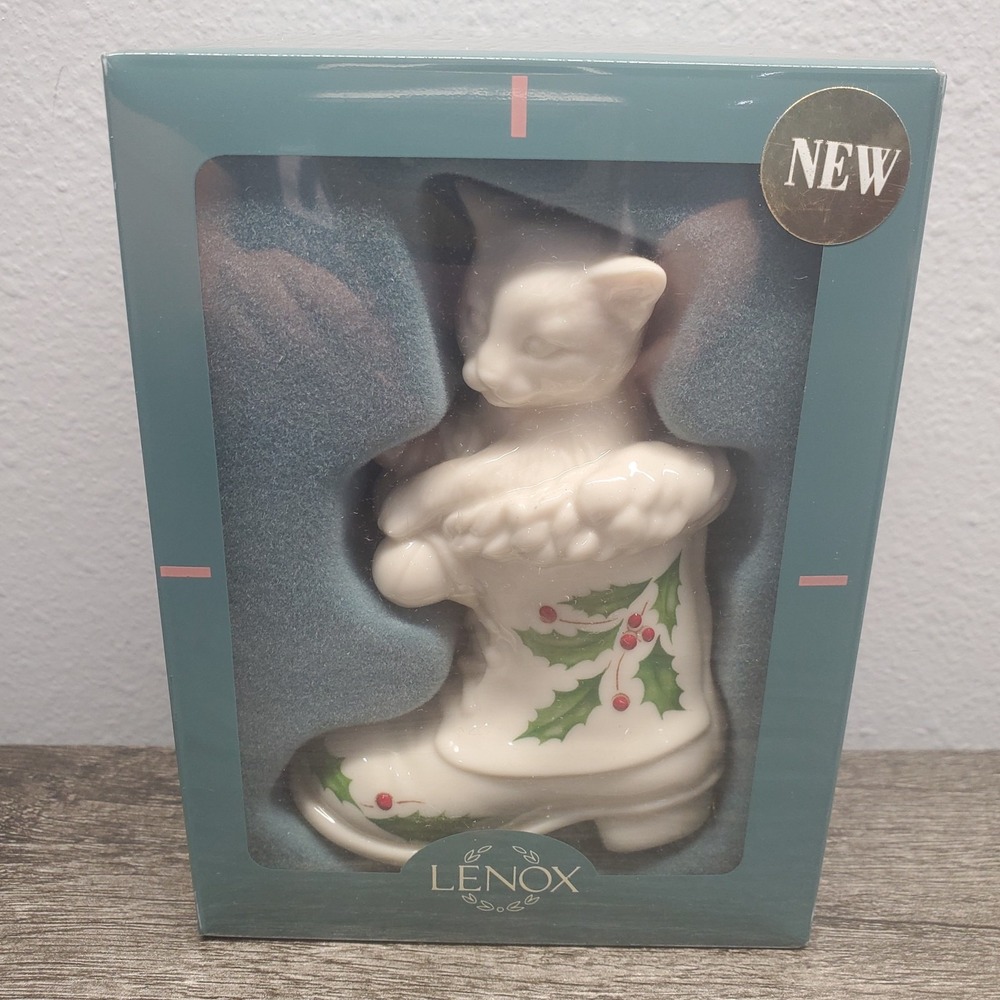 Vintage Lenox Cat in Boot Bone-China Christmas Ornament in the Original Box NEW